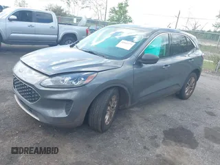2022 Ford Escape SE z VIN 1FMCU0G61NUA48338, wystawiony jako IAAI lot #41941777 z przebiegiem 67 610 mil mil oraz . Historia ofert i sprzedaży dostępna na DreamBid. Obrazek 17.
