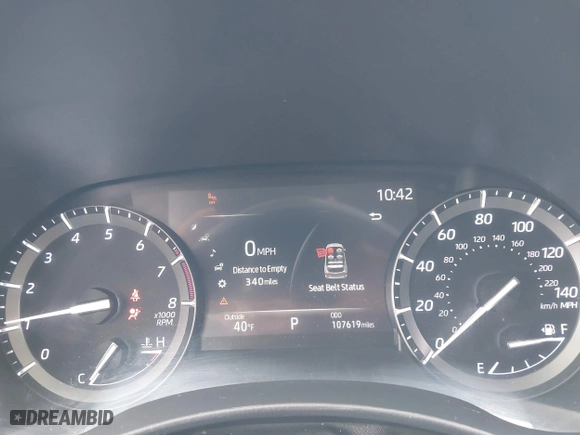 2020 Toyota Highlander XLE with VIN 5TDGZRBH1LS502142, listed as a IAAI auction lot 41819000 with 107,619 mi miles. Bid and sale history available at carsss.com. Image 7.