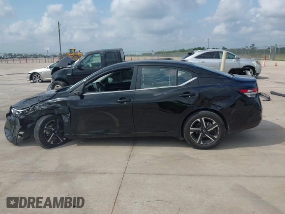2024 Nissan Sentra SV with VIN 3N1AB8CV8RY378402, listed as a IAAI auction lot 42121906 with 25,315 mi miles and . Bid and sale history available at DreamBid. Image 13.