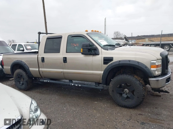 2008 Ford F-250 XL z VIN 1FTSW21508EB87414, wystawiony jako IAAI lot #41667364 z przebiegiem 345 246 mil mil oraz . Historia ofert i sprzedaży dostępna na DreamBid. Obrazek 13.