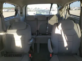 2008 Chrysler Town & Country Touring with VIN 2A8HR54P58R842663, listed as a Copart auction lot 76990124 with 144,445 mi miles and Clean Title. Bid and sale history available at DreamBid. Image 10.