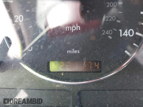 2004 Mercedes-Benz M 350 with VIN 4JGAB57E84A472827, listed as a IAAI auction lot 42135826 with 221,174 mi miles and . Bid and sale history available at DreamBid. Image 14.