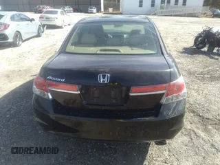 2012 Honda Accord SE z VIN 1HGCP2F68CA156092, wystawiony jako IAAI lot #41617049 z przebiegiem 247 865 mil mil oraz . Historia ofert i sprzedaży dostępna na DreamBid. Obrazek 17.