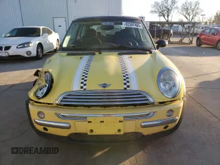 2002 MINI Hardtop with VIN WMWRC33422TC35953, listed as a Copart auction lot 42347465 with 126,890 mi miles and Salvage Title. Bid and sale history available at DreamBid. Image 5.