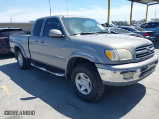 2001 Toyota Tundra Ltd with VIN 5TBRT38131S126759, listed as a IAAI auction lot 41911493 with 158,935 mi miles. Bid and sale history available at carsss.com. Image 1.