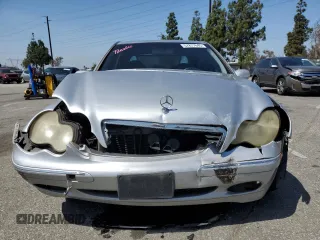 2004 Mercedes-Benz C 240 с VIN WDBRF61J94F503303, выставлен на аукционе Copart как лот 57877645 с пробегом 193 702 миль миль и Списание • Salvage title. История ставок и продаж доступна на DreamBid. Изображение 5.