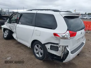 2012 Toyota Sienna LE AAS с VIN 5TDKK3DC7CS224490, выставлен на аукционе IAAI как лот 42030426 с пробегом 222 068 миль миль и . История ставок и продаж доступна на DreamBid. Изображение 3.