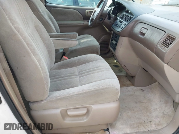 2000 Toyota Sienna LE with VIN 4T3ZF13C2YU315407, listed as a IAAI auction lot 42135146 with 268,622 mi miles and . Bid and sale history available at DreamBid. Image 5.