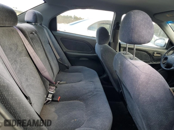 2002 Hyundai Sonata with VIN KMHWF25H62A662564, listed as a Copart auction lot 47608485 with 144,402 mi miles and Clean Title. Bid and sale history available at carsss.com. Image 10.