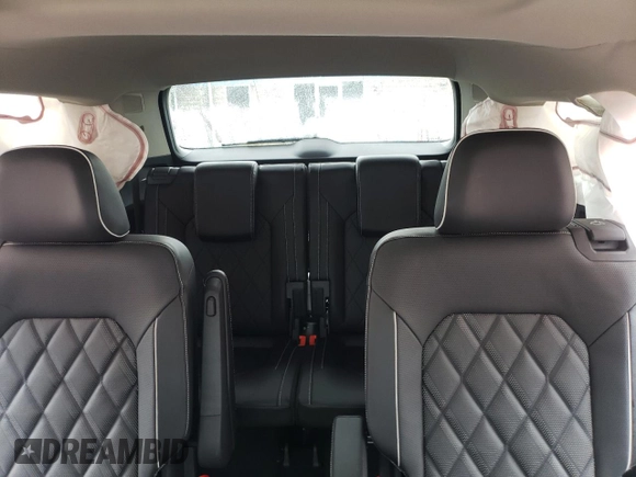 2024 Volkswagen Atlas SEL Premium R-Line with VIN 1V2FR2CA9RC555829, listed as a Copart auction lot 58841885 with 6,535 mi miles and Salvage title. Bid and sale history available at DreamBid. Image 10.
