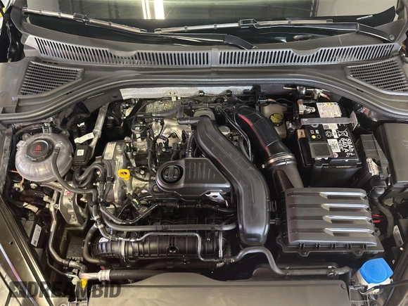 2024 Volkswagen Jetta S с VIN 3VW5M7BU2RM079505, выставлен на аукционе IAAI как лот 42808841 с пробегом 21 446 миль миль и . История ставок и продаж доступна на DreamBid. Изображение 10.
