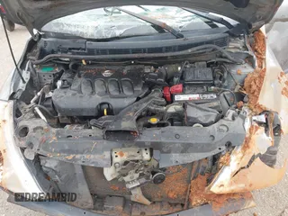 2008 Nissan Versa S z VIN 3N1BC11E78L431839, wystawiony jako IAAI lot #41956377 z przebiegiem 121 071 mil mil oraz . Historia ofert i sprzedaży dostępna na DreamBid. Obrazek 10.