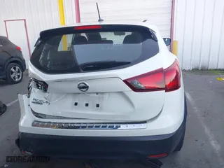 2019 Nissan Rogue Sport SV with VIN JN1BJ1CP6KW217933, listed as a IAAI auction lot 41657555 with 72,574 mi miles. Bid and sale history available at carsss.com. Image 16.