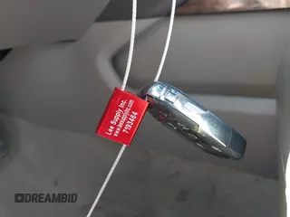 2017 Chevrolet Suburban LT z VIN 1GNSKHKC9HR268651, wystawiony jako IAAI lot #42125406 z przebiegiem 174 451 mil mil oraz . Historia ofert i sprzedaży dostępna na DreamBid. Obrazek 11.