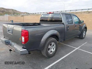 2007 Nissan Frontier SE z VIN 1N6AD09U67C411083, wystawiony jako IAAI lot #41691251 z przebiegiem 186 495 mil mil oraz . Historia ofert i sprzedaży dostępna na DreamBid. Obrazek 4.