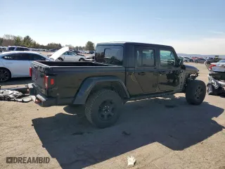 2022 Jeep Gladiator Mojave with VIN 1C6JJTEG1NL142704, listed as a Copart auction lot 47958905 with 48,326 mi miles and Salvage Title. Bid and sale history available at carsss.com. Image 3.
