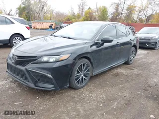 2021 Toyota Camry SE Nightshade with VIN 4T1G11AK8MU529157, listed as a IAAI auction lot 40831617 with 93,151 mi miles. Bid and sale history available at carsss.com. Image 17.