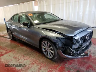2021 Volvo S60 Momentum with VIN 7JR102TZ1MG118051, listed as a Copart auction lot 55122994 with 14,382 mi miles. Bid and sale history available at carsss.com. Image 4.