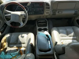 1999 Cadillac Escalade z VIN 1GYEK13RXXR408201, wystawiony jako Copart lot #53805845 z przebiegiem 268 205 mil mil oraz Szkoda całkowita • Salvage title. Historia ofert i sprzedaży dostępna na DreamBid. Obrazek 8.