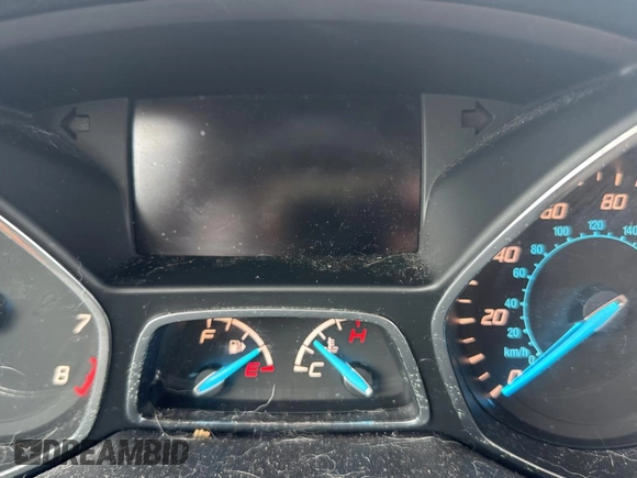 2013 Ford Escape SE с VIN 1FMCU9G95DUD25554, выставлен на аукционе Copart как лот 76806584 с пробегом Не указан миль и Чистый • Clean title. История ставок и продаж доступна на DreamBid. Изображение 8.