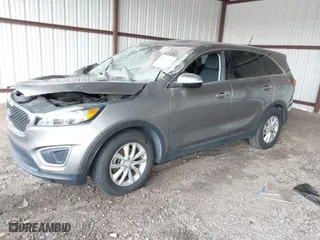 2017 Kia Sorento LX with VIN 5XYPG4A32HG288216, listed as a IAAI auction lot 40577315 with 76,934 mi miles. Bid and sale history available at carsss.com. Image 2.