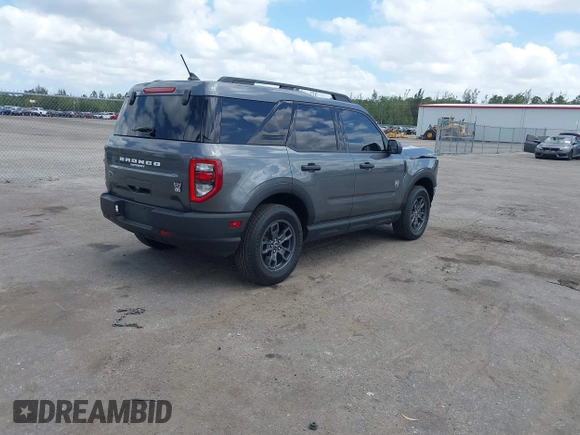 2024 Ford Bronco Sport Big Bend z VIN 3FMCR9B64RRF49928, wystawiony jako IAAI lot #42137826 z przebiegiem 30 277 mil mil oraz . Historia ofert i sprzedaży dostępna na DreamBid. Obrazek 4.