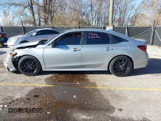 2025 Honda Civic Sport z VIN 2HGFE2F54SH513066, wystawiony jako IAAI lot #40995389 z przebiegiem 2 210 mil mil oraz . Historia ofert i sprzedaży dostępna na DreamBid. Obrazek 14.