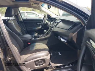 2011 Ford Taurus SHO z VIN 1FAHP2KT7BG188095, wystawiony jako IAAI lot #42180454 z przebiegiem 161 656 mil mil oraz . Historia ofert i sprzedaży dostępna na DreamBid. Obrazek 5.