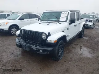2022 Jeep Gladiator Texas Trail with VIN 1C6HJTAGXNL143080, listed as a IAAI auction lot 41535719 with 36,620 mi miles. Bid and sale history available at carsss.com. Image 2.