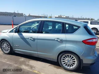 2013 Ford C-Max Hybrid SEL with VIN 1FADP5BUXDL521814, listed as a IAAI auction lot 41944352 with 130,999 mi miles. Bid and sale history available at carsss.com. Image 15.
