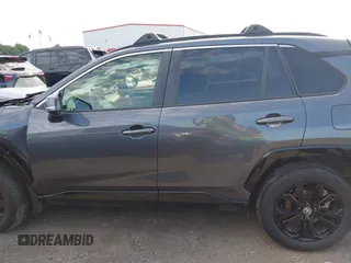 2022 Toyota RAV4 Hybrid SE z VIN JTM16RFV5ND053223, wystawiony jako IAAI lot #42217744 z przebiegiem 43 878 mil mil oraz . Historia ofert i sprzedaży dostępna na DreamBid. Obrazek 13.