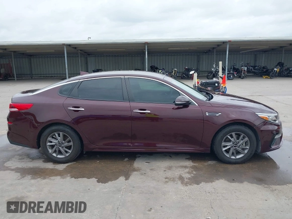 2020 Kia Optima LX z VIN 5XXGT4L37LG402118, wystawiony jako IAAI lot #42137289 z przebiegiem 47 646 mil mil oraz . Historia ofert i sprzedaży dostępna na DreamBid. Obrazek 13.
