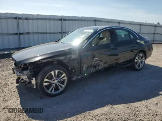 2016 Mercedes-Benz C 300 Luxury with VIN 55SWF4KB0GU136251, listed as a Copart auction lot 52943615 with 87,158 mi miles and Salvage Title. Bid and sale history available at DreamBid. Image 1.