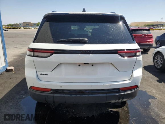 2024 Jeep Grand Cherokee Altitude z VIN 1C4RJHAG2RC142165, wystawiony jako Copart lot #63027485 z przebiegiem 40 161 mil mil oraz Czysty tytuł • Clean title. Historia ofert i sprzedaży dostępna na DreamBid. Obrazek 6.