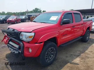 2006 Toyota Tacoma PreRunner z VIN 5TEJU62N66Z290418, wystawiony jako IAAI lot #42423060 z przebiegiem 185 797 mil mil oraz . Historia ofert i sprzedaży dostępna na DreamBid. Obrazek 2.