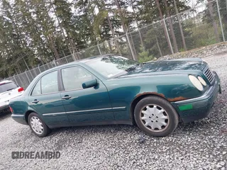 1998 Mercedes-Benz E-Class with VIN WDBJF65FXWA589630, listed as a IAAI auction lot 41990725 with 102,149 mi miles. Bid and sale history available at carsss.com. Image 13.