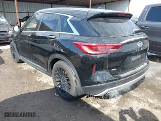 2019 Infiniti QX50 LUXE with VIN 3PCAJ5M32KF126299, listed as a IAAI auction lot 41514137 with 103,576 mi miles. Bid and sale history available at carsss.com. Image 3.