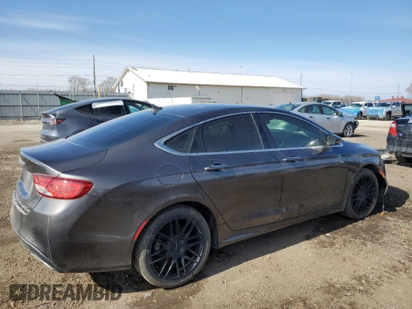 2015 Chrysler 200 C z VIN 1C3CCCEG7FN557063, wystawiony jako Copart lot #50278025 z przebiegiem 146 749 mil mil oraz Szkody całkowita. Historia ofert i sprzedaży dostępna na DreamBid. Obrazek 3.