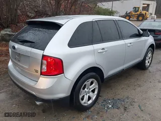 2014 Ford Edge SEL with VIN 2FMDK4JC6EBA40886, listed as a IAAI auction lot 41932949 with 170,773 mi miles. Bid and sale history available at carsss.com. Image 4.