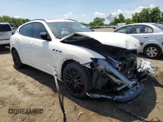 2021 Maserati Levante GranSport with VIN ZN661XUS4MX359603, listed as a Copart auction lot 57733254 with 24,354 mi miles and Salvage Title. Bid and sale history available at carsss.com. Image 4.