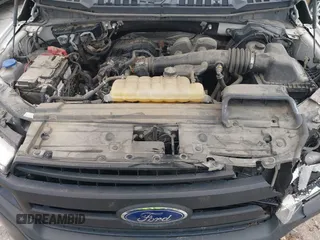 2018 Ford F-150 XL with VIN 1FTMF1EB2JKE86171, listed as a IAAI auction lot 41739453 with 119,296 mi miles and . Bid and sale history available at DreamBid. Image 10.