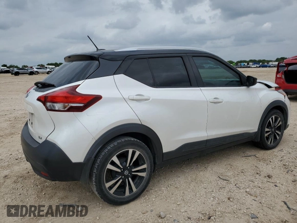 2019 Nissan Kicks SR with VIN 3N1CP5CU7KL516370, listed as a Copart auction lot 54486635 with 112,250 mi miles and Salvage Title. Bid and sale history available at carsss.com. Image 3.