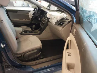 2019 Hyundai Sonata SE with VIN 5NPE24AF7KH803260, listed as a IAAI auction lot 41713958 with Not Provided miles and . Bid and sale history available at carsss.com. Image 5.