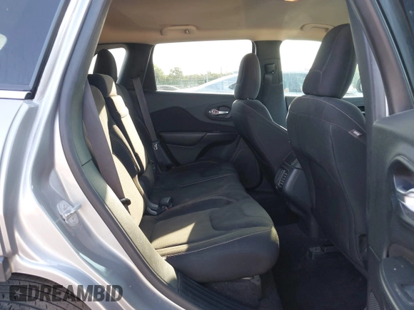 2016 Jeep Cherokee Latitude with VIN 1C4PJMCB5GW218166, listed as a IAAI auction lot 40458497 with 145,272 mi miles and . Bid and sale history available at carsss.com. Image 8.
