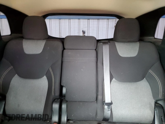 2018 Jeep Cherokee Latitude Tech Connect with VIN 1C4PJLCBXJD552982, listed as a Copart auction lot 49945225 with 157,930 mi miles and Salvage title. Bid and sale history available at DreamBid. Image 10.