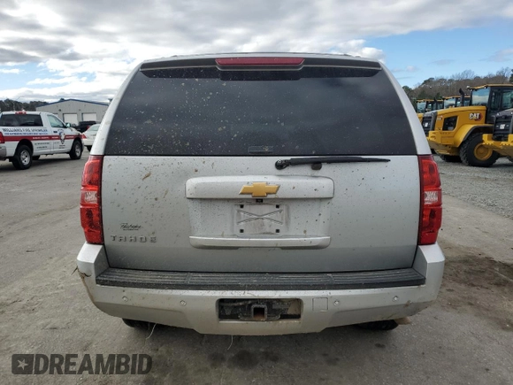 2013 Chevrolet Tahoe LT z VIN 1GNSKBE09DR236064, wystawiony jako Copart lot #47966825 z przebiegiem 172 027 mil mil oraz Szkoda całkowita • Salvage title. Historia ofert i sprzedaży dostępna na DreamBid. Obrazek 6.