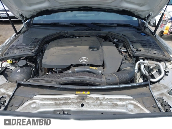 2020 Mercedes-Benz C 300 with VIN 55SWF8DB8LU324658, listed as a IAAI auction lot 42034783 with 71,467 mi miles and . Bid and sale history available at DreamBid. Image 10.