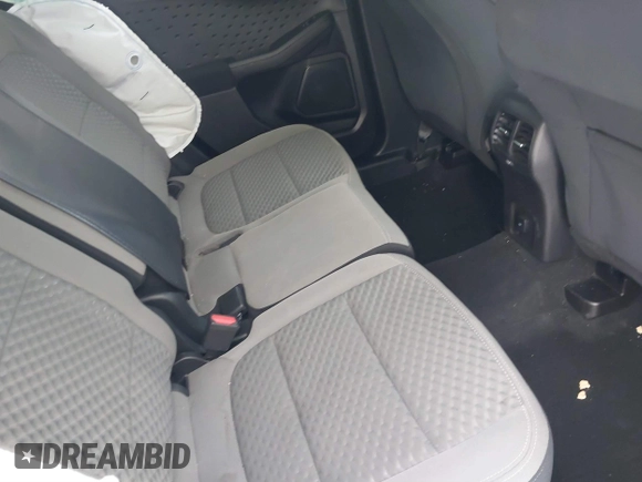 2020 Ford Escape SE z VIN 1FMCU9G64LUA05145, wystawiony jako IAAI lot #41250260 z przebiegiem 60 554 mil mil oraz . Historia ofert i sprzedaży dostępna na DreamBid. Obrazek 8.
