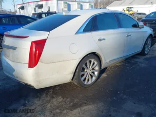 2015 Cadillac XTS Luxury with VIN 2G61N5S37F9182517, listed as a IAAI auction lot 41326594 with 175,663 mi miles. Bid and sale history available at carsss.com. Image 4.