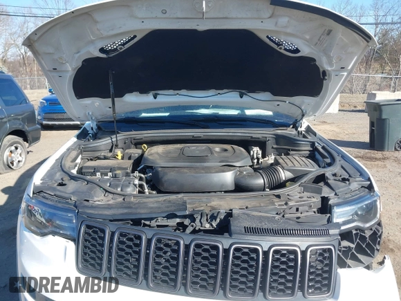 2020 Jeep Grand Cherokee Limited X with VIN 1C4RJFBG8LC125767, listed as a IAAI auction lot 41329300 with 60,886 mi miles. Bid and sale history available at carsss.com. Image 10.